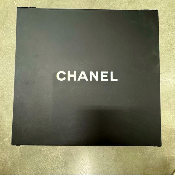 🌺XXL CHANEL MAGNETIC BOX
